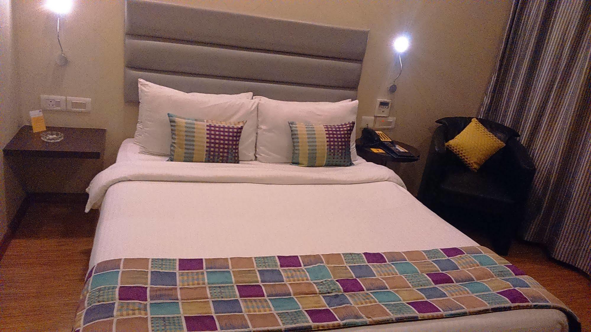 Keys Select By Lemon Tree Hotels, Whitefield, Bengaluru Zewnętrze zdjęcie